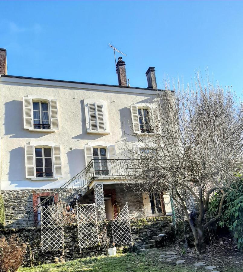 Chez Many, Par Fred Et Henri Bed & Breakfast Montherme Exterior photo